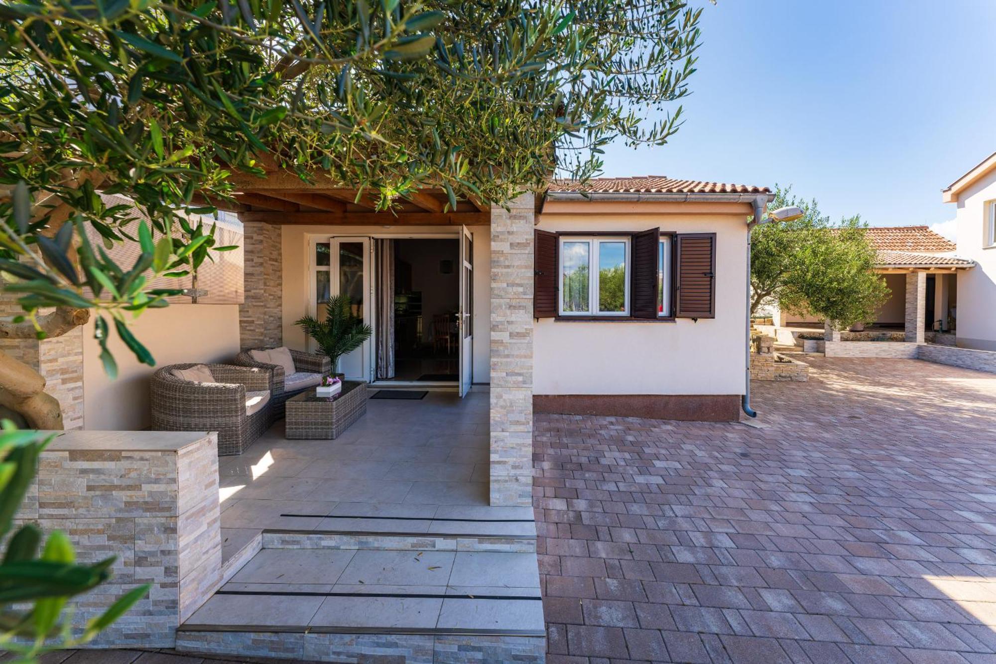 Villa Zlatni Dvori Zadarvillas Razanac Luaran gambar