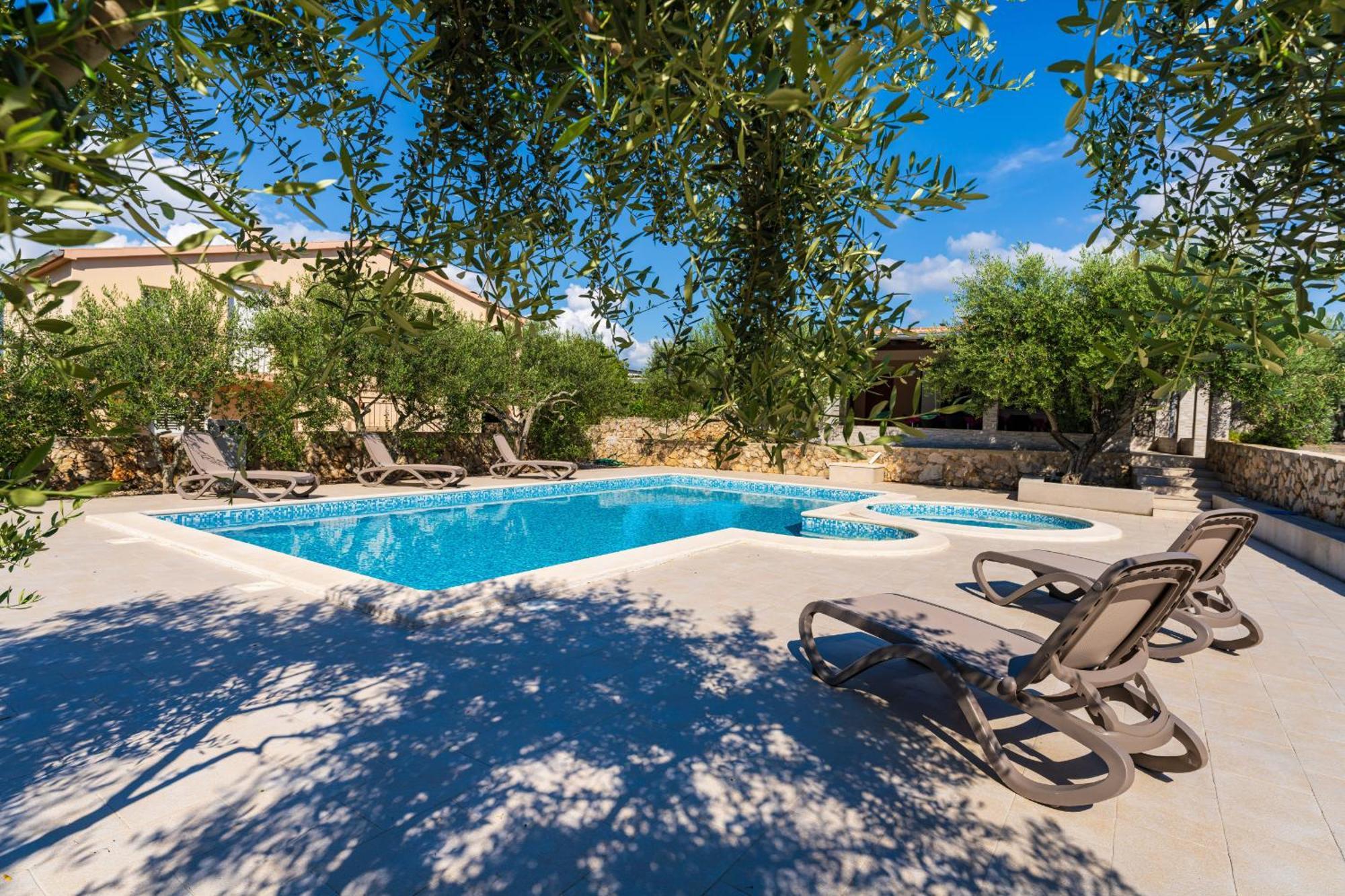 Villa Zlatni Dvori Zadarvillas Razanac Luaran gambar