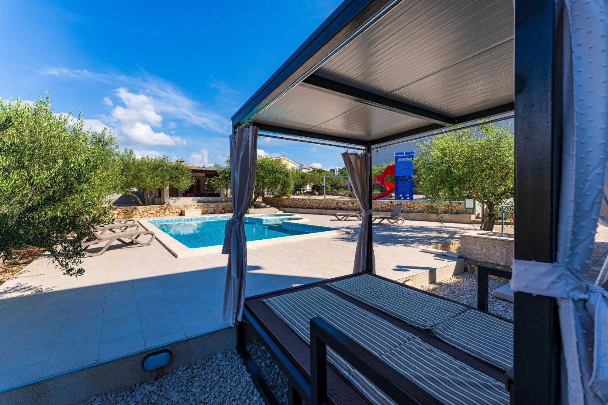 Villa Zlatni Dvori Zadarvillas Razanac Luaran gambar