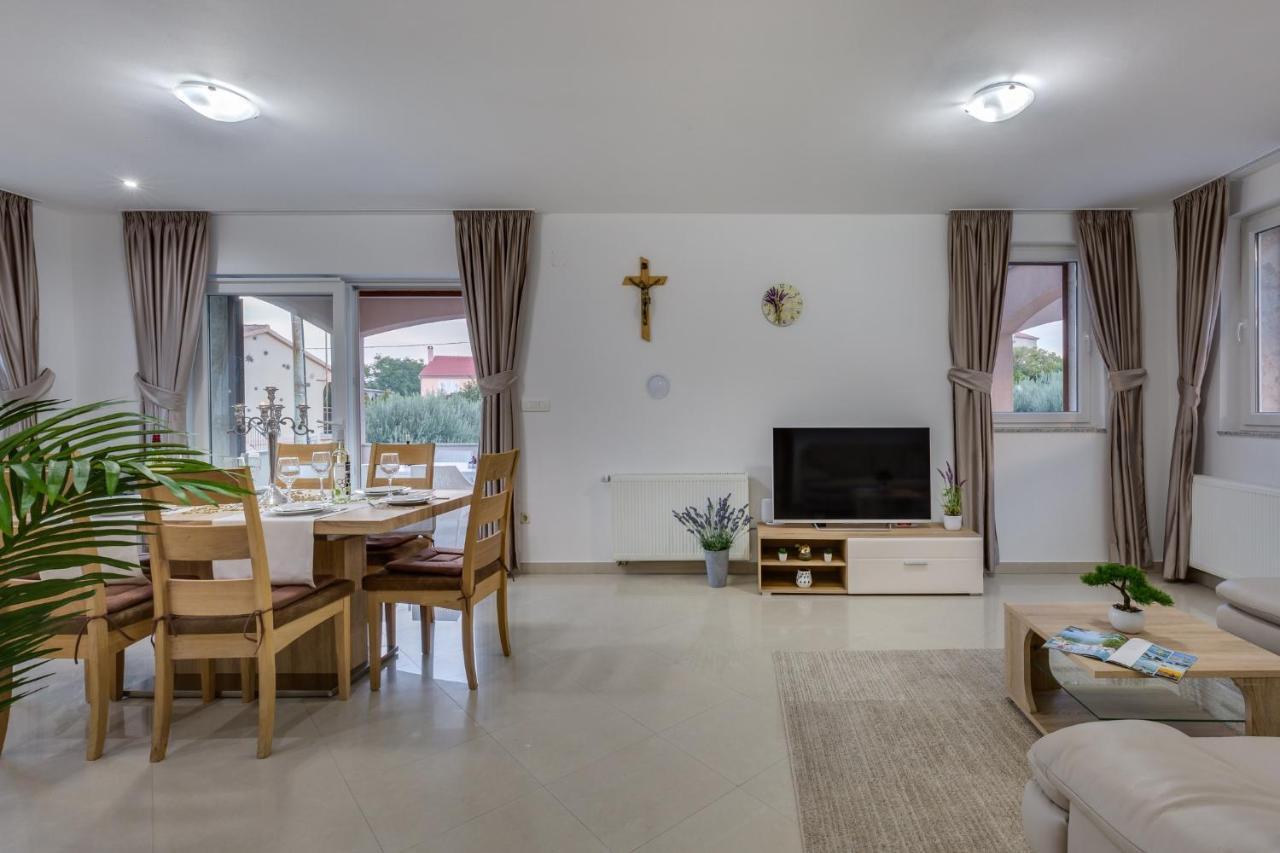 Villa Zlatni Dvori Zadarvillas Razanac Luaran gambar