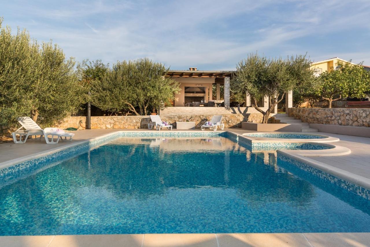 Villa Zlatni Dvori Zadarvillas Razanac Luaran gambar